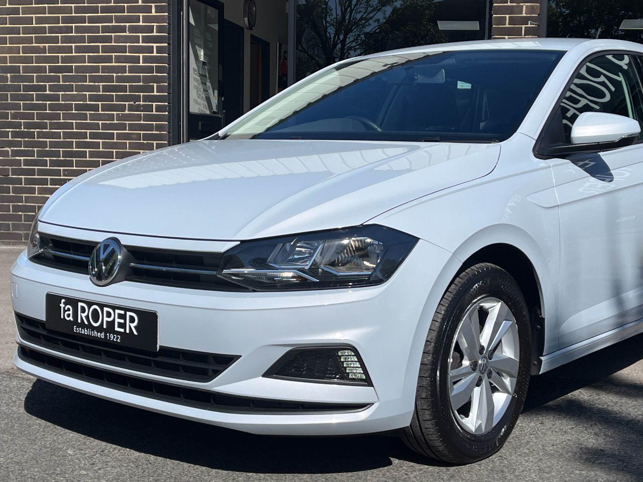 Volkswagen Polo 1.0 TSI SE DSG Automatic 95ps Hatchback Petrol White Silver Metallic