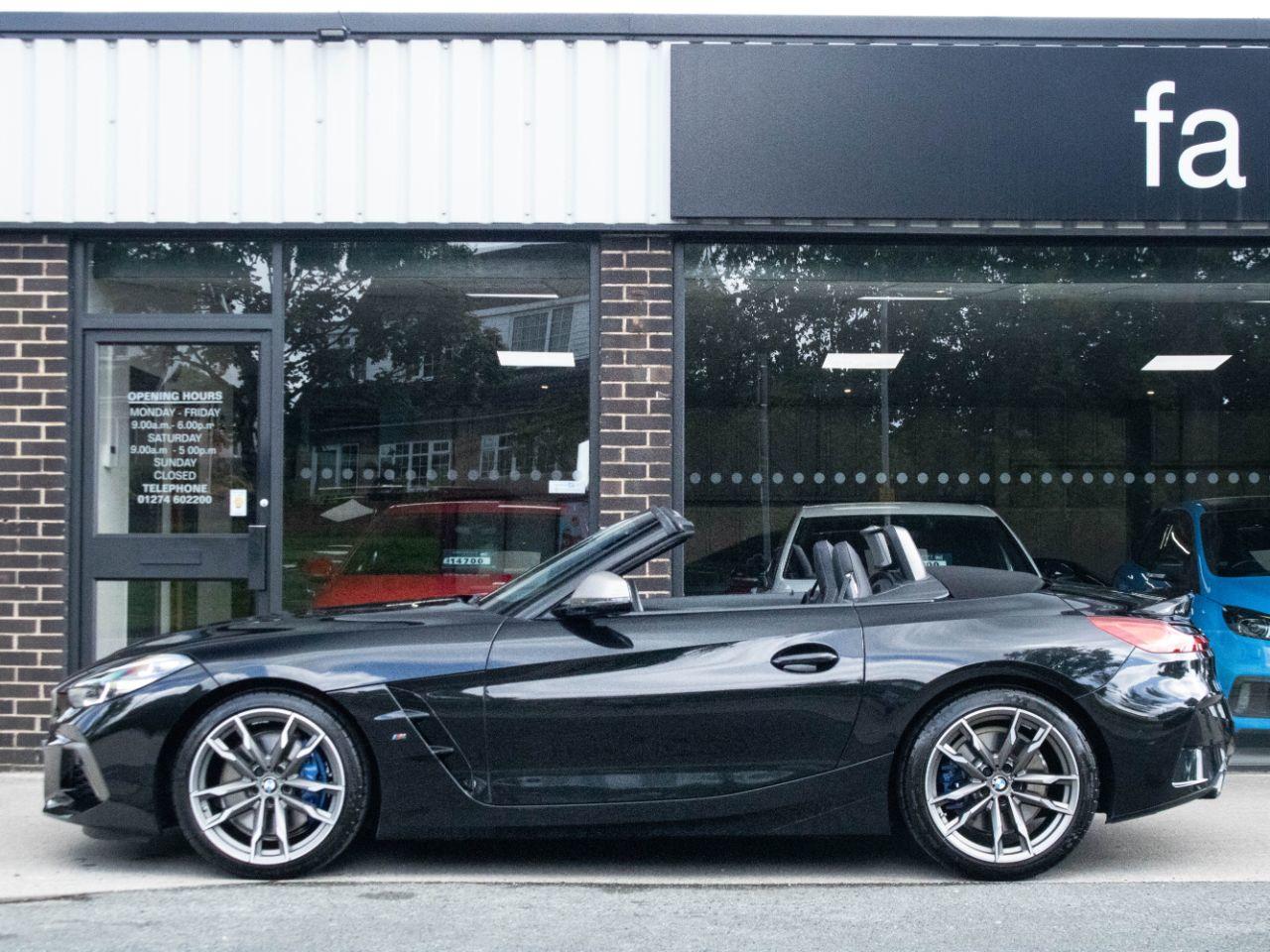 BMW Z4 M40i 3.0 sDrive Auto 340ps Convertible Petrol Black Sapphire Metallic