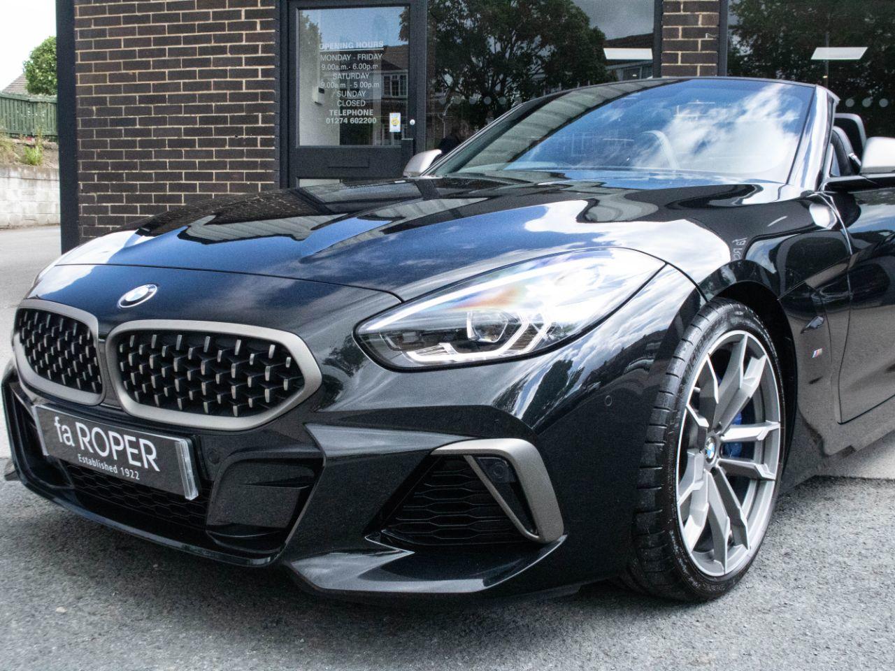 BMW Z4 M40i 3.0 sDrive Auto 340ps Convertible Petrol Black Sapphire Metallic