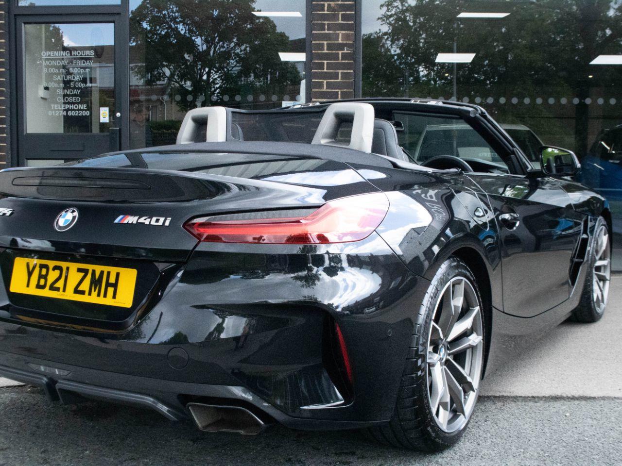 BMW Z4 M40i 3.0 sDrive Auto 340ps Convertible Petrol Black Sapphire Metallic