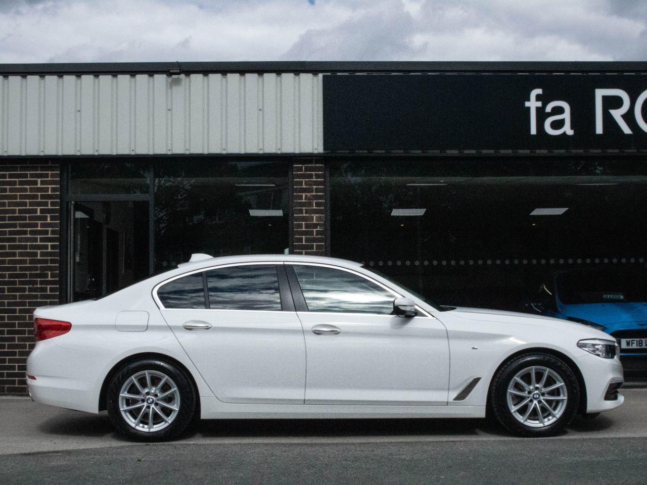 BMW 5 Series 2.0 520d SE Auto 190ps Saloon Diesel Alpine White