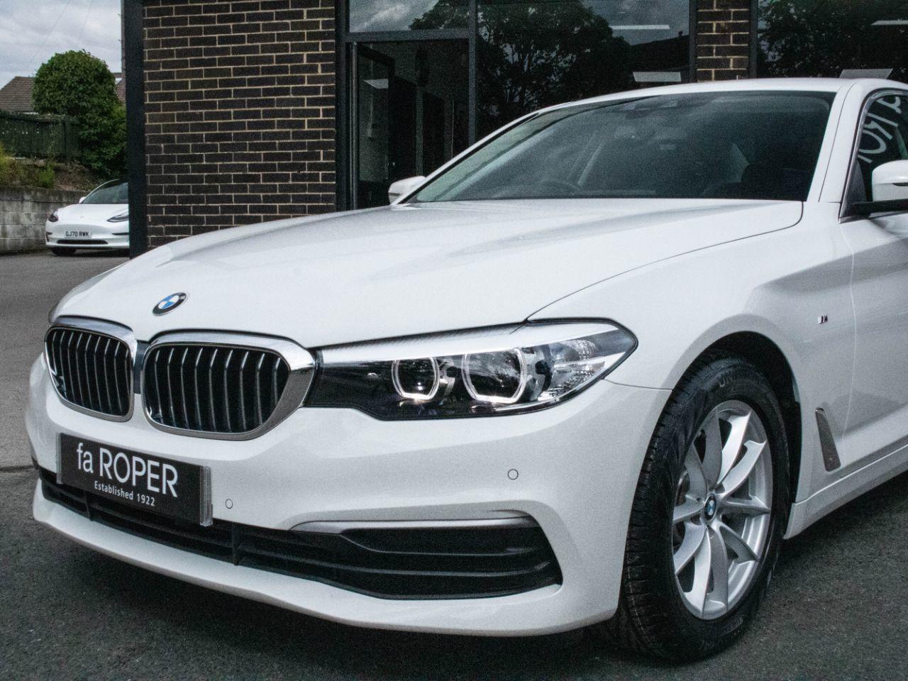 BMW 5 Series 2.0 520d SE Auto 190ps Saloon Diesel Alpine White