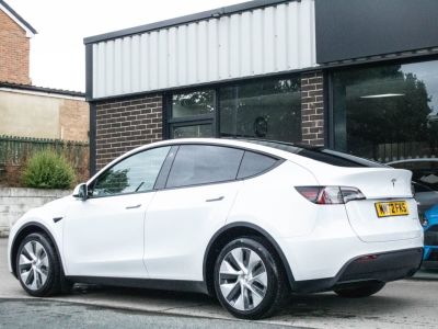 Tesla Model Y Dual Motor Long Range All Wheel Drive Auto MPV Electric Pearl White Multi Coat