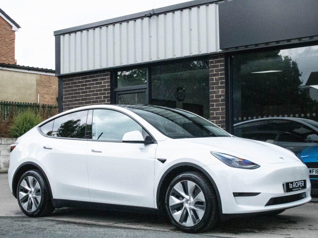 Tesla Model Y Dual Motor Long Range All Wheel Drive Auto MPV Electric Pearl White Multi Coat