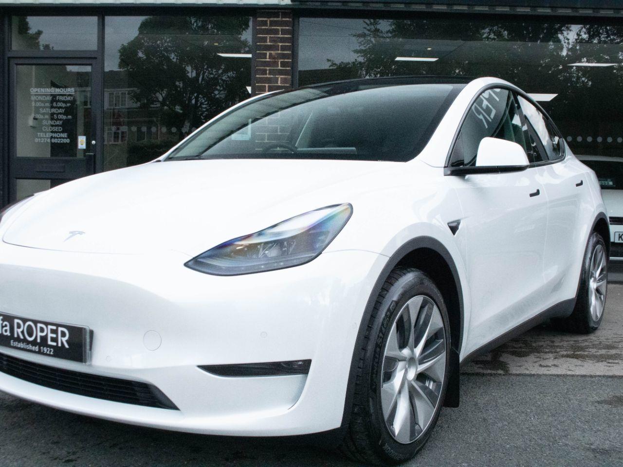 Tesla Model Y Dual Motor Long Range All Wheel Drive Auto MPV Electric Pearl White Multi Coat