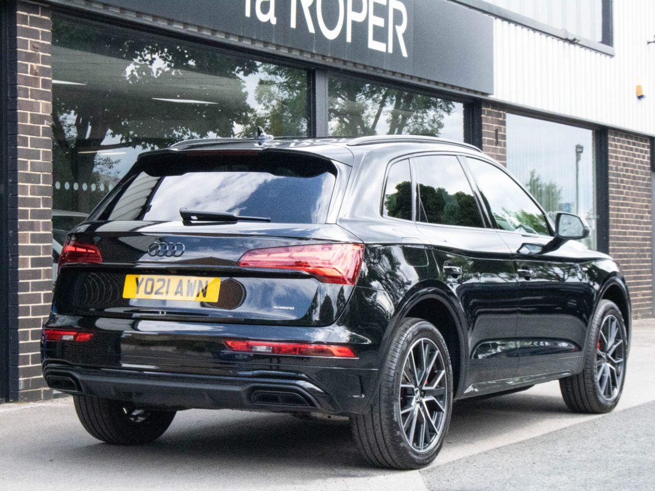 Audi Q5 SUV 2.0 TFSIe 50 quattro Edition 1 S tronic 299ps Estate Petrol / Electric Hybrid Mythos Black Metallic