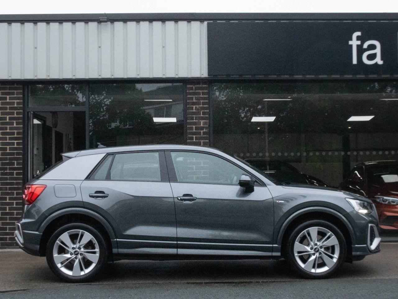 Audi Q2 2.0 TFSI 40 S Line quattro S tronic 190ps Estate Petrol Daytona Grey Metallic