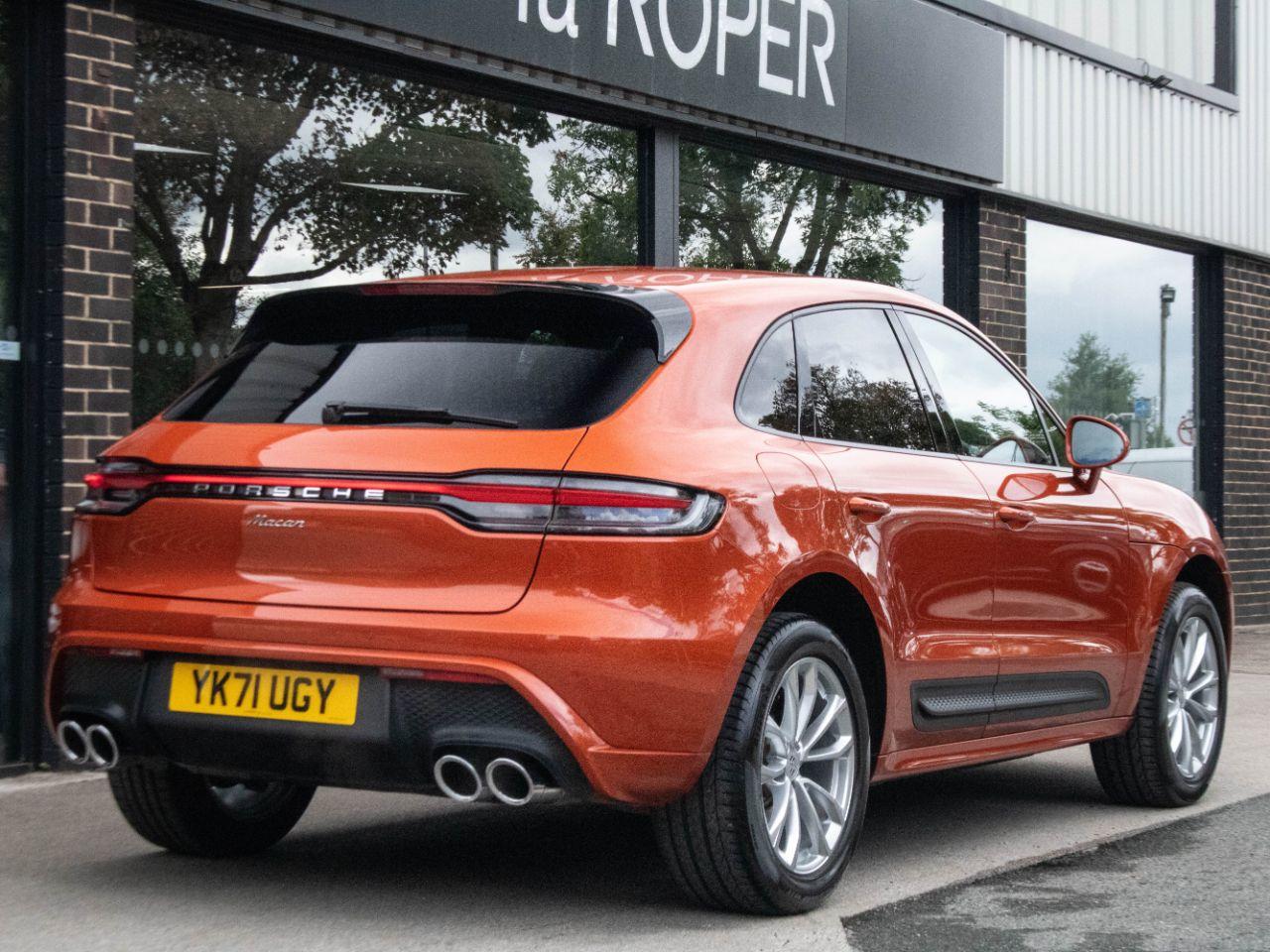 Porsche Macan 2.0 T 4WD PDK Auto 265ps Estate Petrol Papaya Metallic