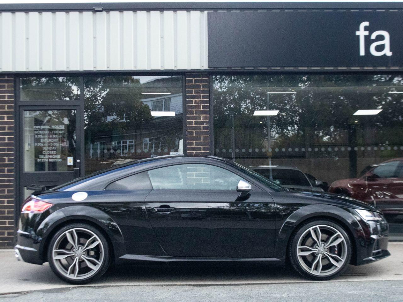 Audi TTS Coupe 2.0T FSI quattro S tronic 310ps Coupe Petrol Mythos Black Metallic