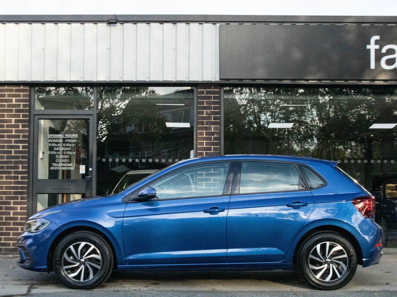 Volkswagen Polo 1.0 TSI Life 95ps Hatchback Petrol Reef Blue Metallic