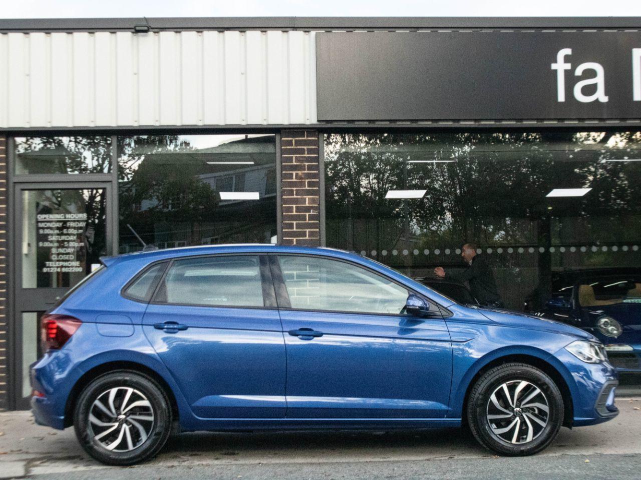 Volkswagen Polo 1.0 TSI Life 95ps Hatchback Petrol Reef Blue Metallic