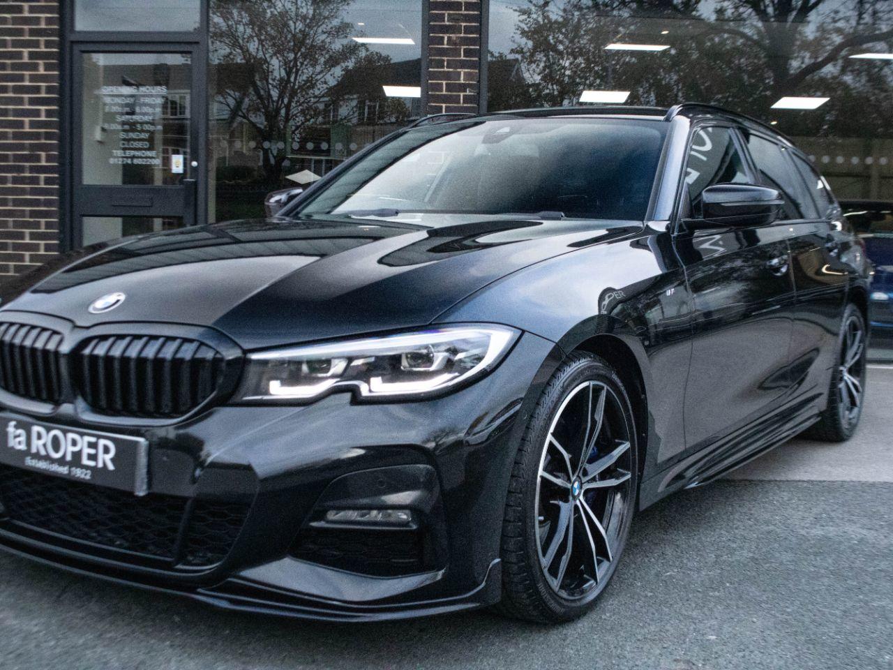 BMW 3 Series 2.0 320d xDrive M Sport Pro Touring Auto Estate Diesel Black Sapphire Metallic