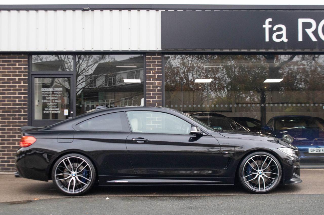 BMW 4 Series 3.0 435d xDrive M Sport Plus Coupe Auto 313ps Coupe Diesel Black Sapphire Metallic