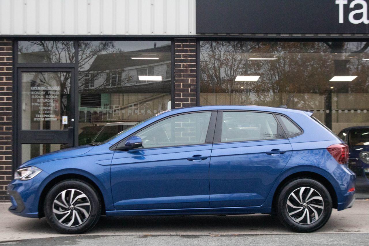 Volkswagen Polo 1.0 TSI Life 95ps Hatchback Petrol Reef Blue Metallic