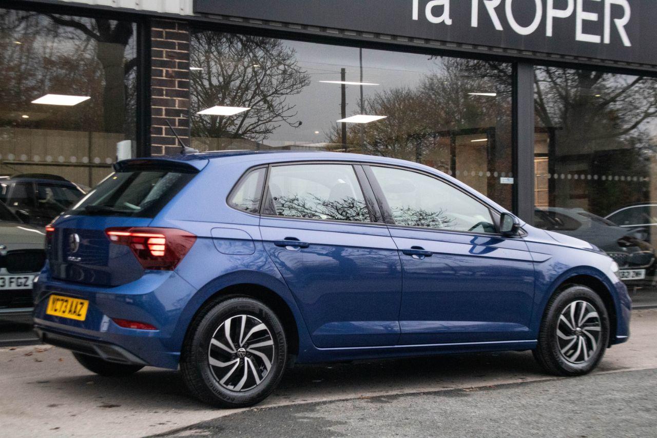 Volkswagen Polo 1.0 TSI Life 95ps Hatchback Petrol Reef Blue Metallic