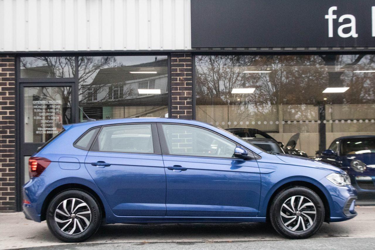 Volkswagen Polo 1.0 TSI Life 95ps Hatchback Petrol Reef Blue Metallic