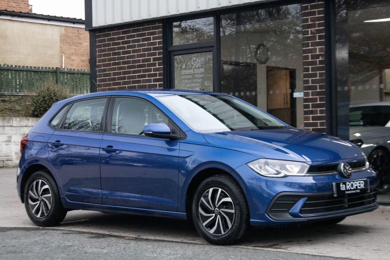 Volkswagen Polo 1.0 TSI Life 95ps Hatchback Petrol Reef Blue Metallic