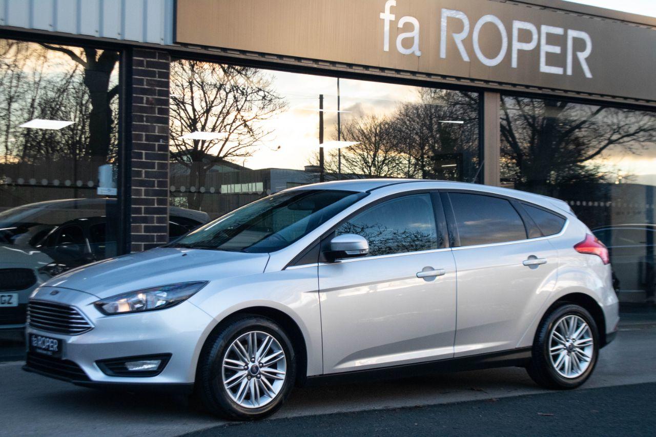 Ford Focus 1.5 Duratorq TDCi Zetec Edition 120ps Hatchback Diesel Moondust Silver Metallic