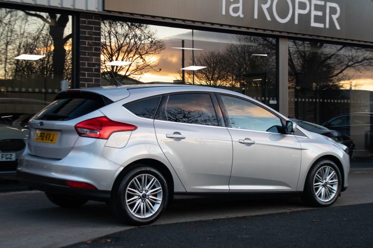 Ford Focus 1.5 Duratorq TDCi Zetec Edition 120ps Hatchback Diesel Moondust Silver Metallic