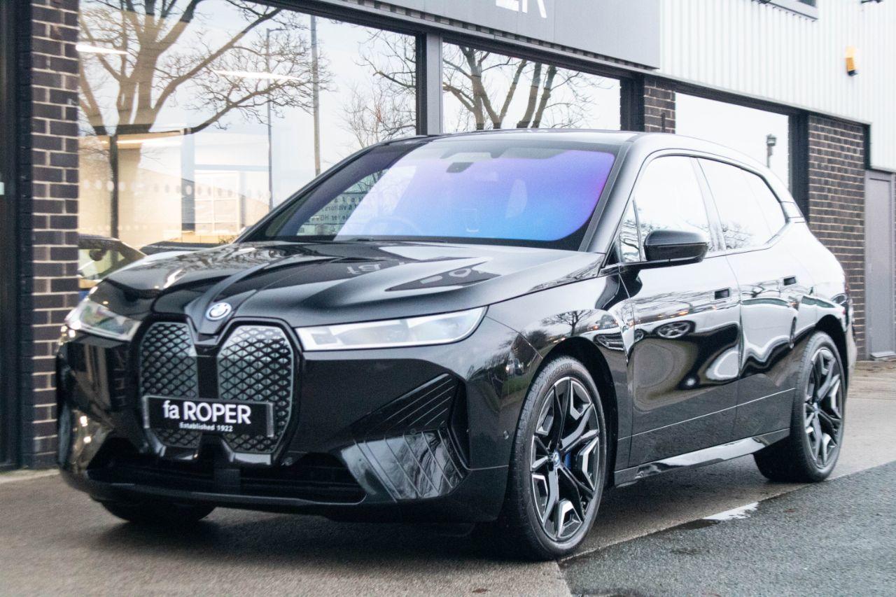 BMW Ix 0.0 xDrive50 M Sport 111.5kWh Auto SUV Electric Black Sapphire MetallicBMW Ix 0.0 xDrive50 M Sport 111.5kWh Auto SUV Electric Black Sapphire Metallic at fa Roper Ltd Bradford