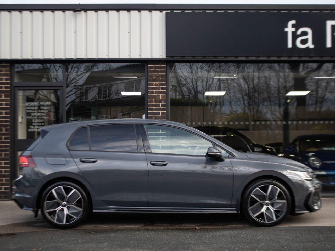 Volkswagen Golf 1.5 eTSI MHEV R-Line DSG 150ps (facelift) Hatchback Petrol Dolphin Grey Metallic