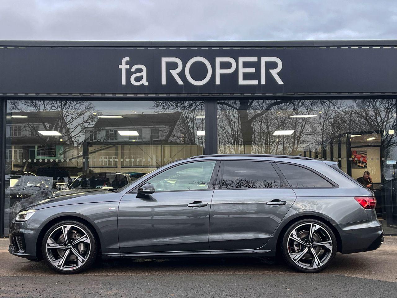 Audi A4 Avant 2.0 TFSI 40 Black Edition S tronic 204ps Estate Petrol Daytona Grey Metallic