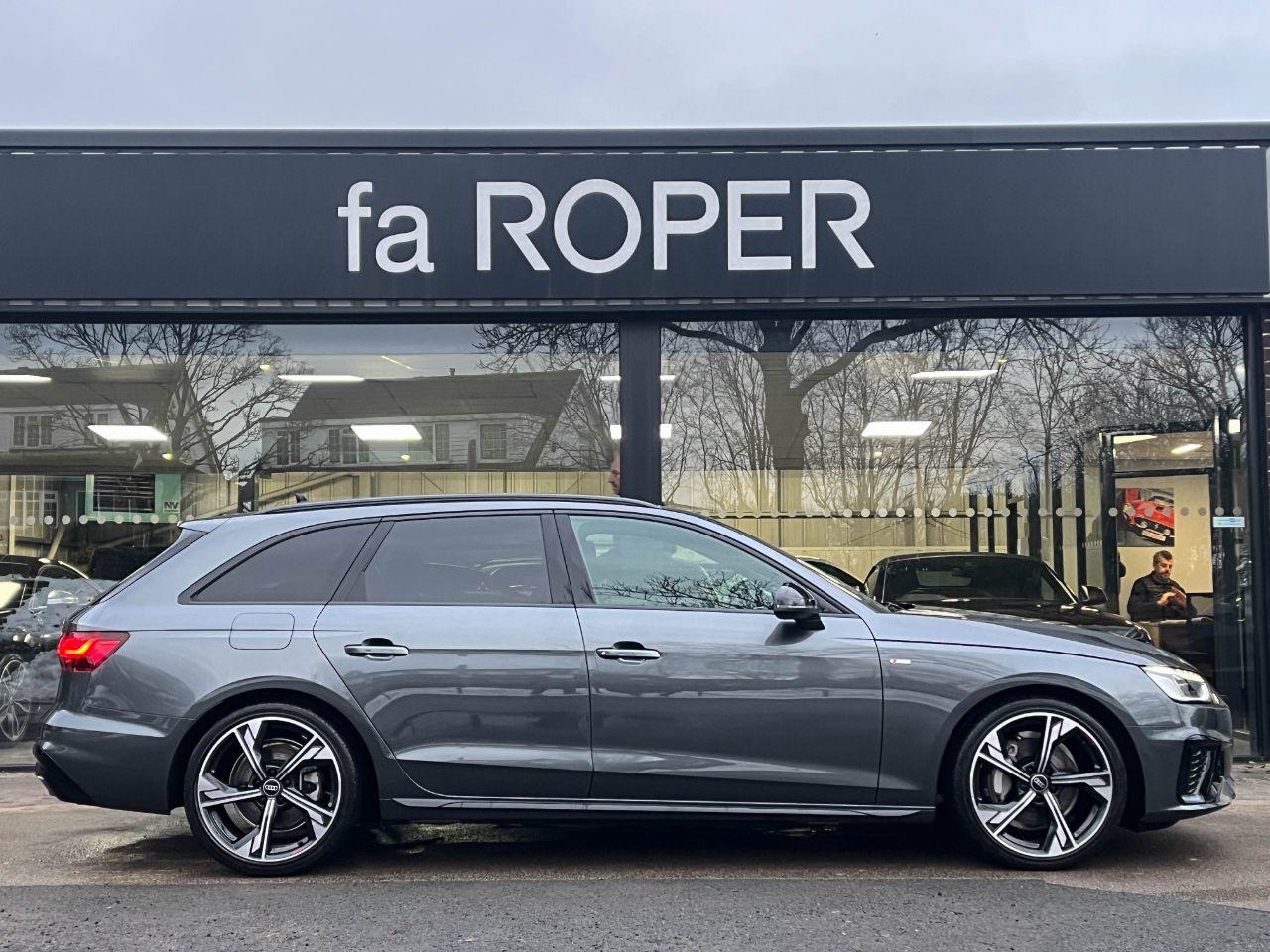 Audi A4 Avant 2.0 TFSI 40 Black Edition S tronic 204ps Estate Petrol Daytona Grey Metallic