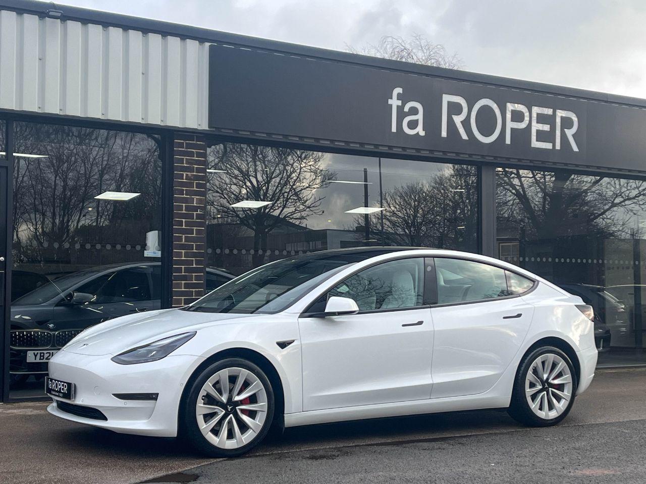 Tesla Model 3 0.0 Long Range Dual Motor All-Wheel Drive Auto Saloon Electric Pearl White Multi Coat