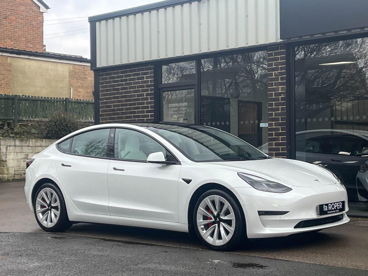 Tesla Model 3 0.0 Long Range Dual Motor All-Wheel Drive Auto Saloon Electric Pearl White Multi Coat