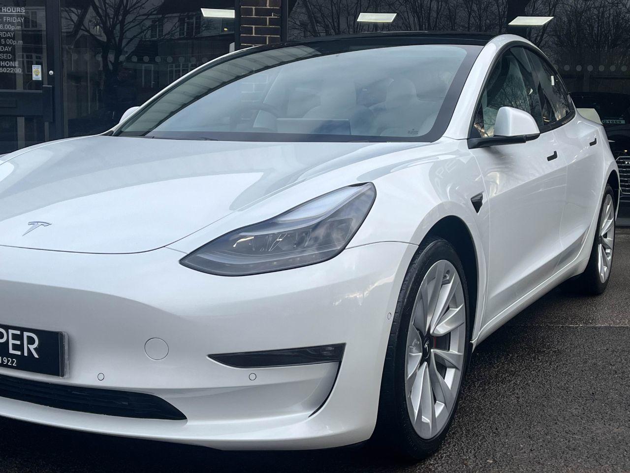 Tesla Model 3 0.0 Long Range Dual Motor All-Wheel Drive Auto Saloon Electric Pearl White Multi Coat