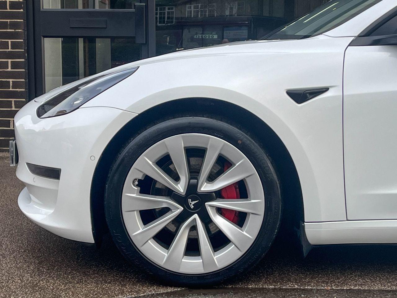 Tesla Model 3 0.0 Long Range Dual Motor All-Wheel Drive Auto Saloon Electric Pearl White Multi Coat