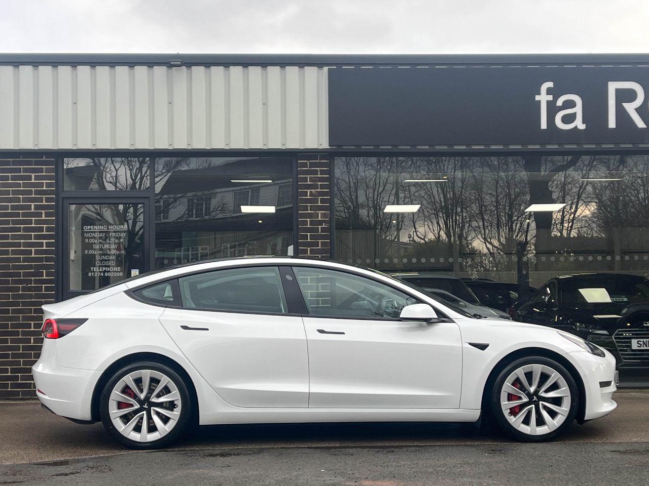 Tesla Model 3 0.0 Long Range Dual Motor All-Wheel Drive Auto Saloon Electric Pearl White Multi Coat