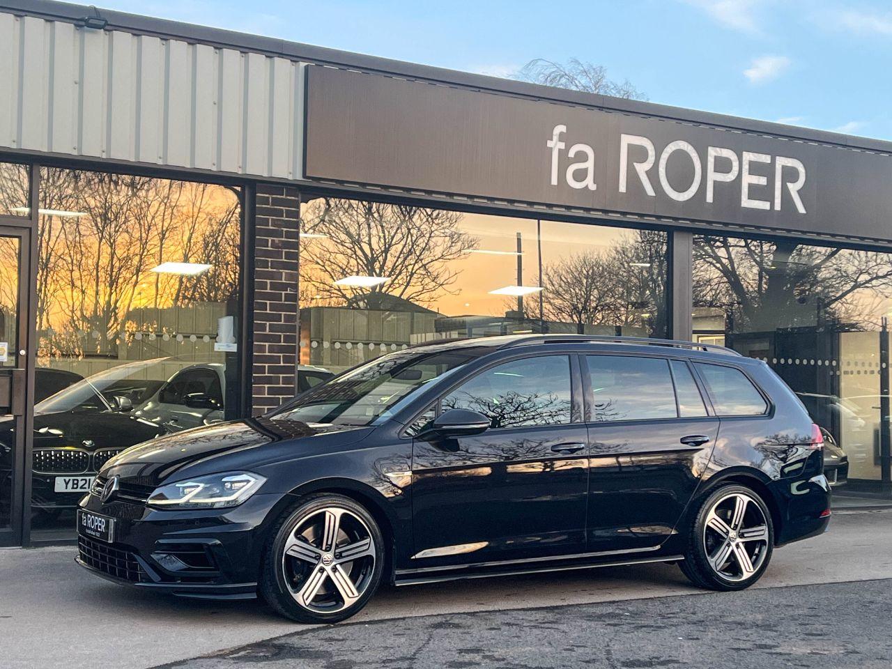 Volkswagen Golf Estate 2.0 TSI R 4MOTION DSG Auto 300ps Estate Petrol Deep Black Pearl