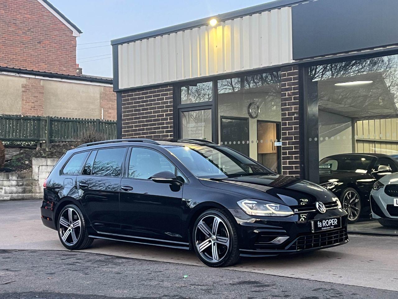 Volkswagen Golf Estate 2.0 TSI R 4MOTION DSG Auto 300ps Estate Petrol Deep Black Pearl