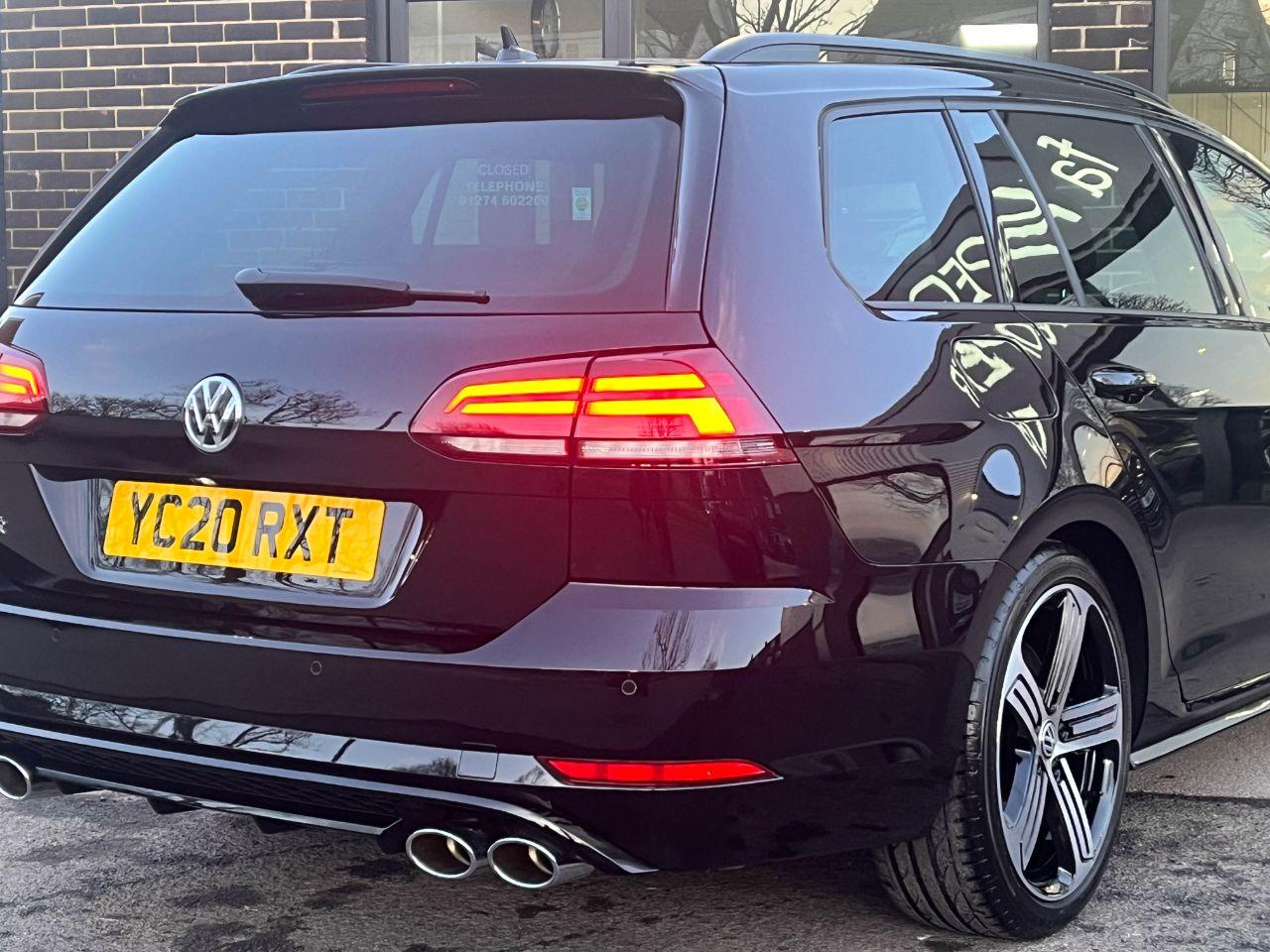 Volkswagen Golf Estate 2.0 TSI R 4MOTION DSG Auto 300ps Estate Petrol Deep Black Pearl