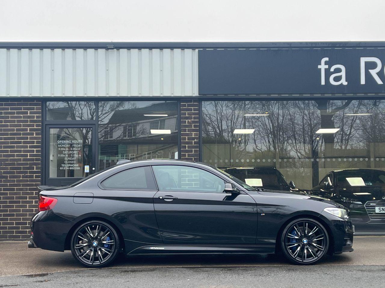 BMW 2 Series M235i 3.0 Auto 326ps Coupe Petrol Black Sapphire Metallic