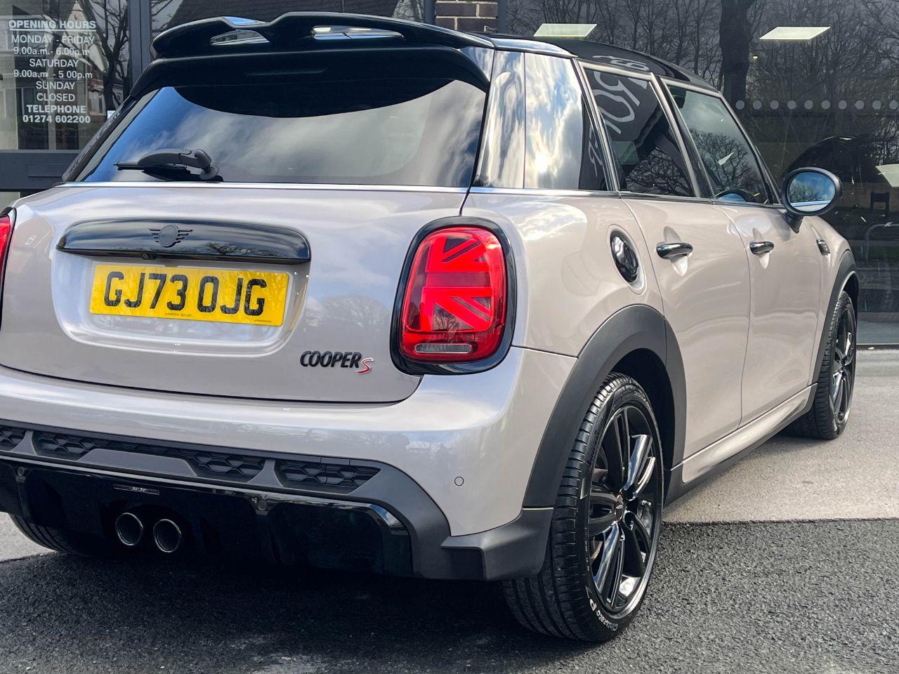 Mini Hatch 2.0 Cooper S Sport LCI 5 door Auto 178ps Hatchback Petrol Rooftop Grey