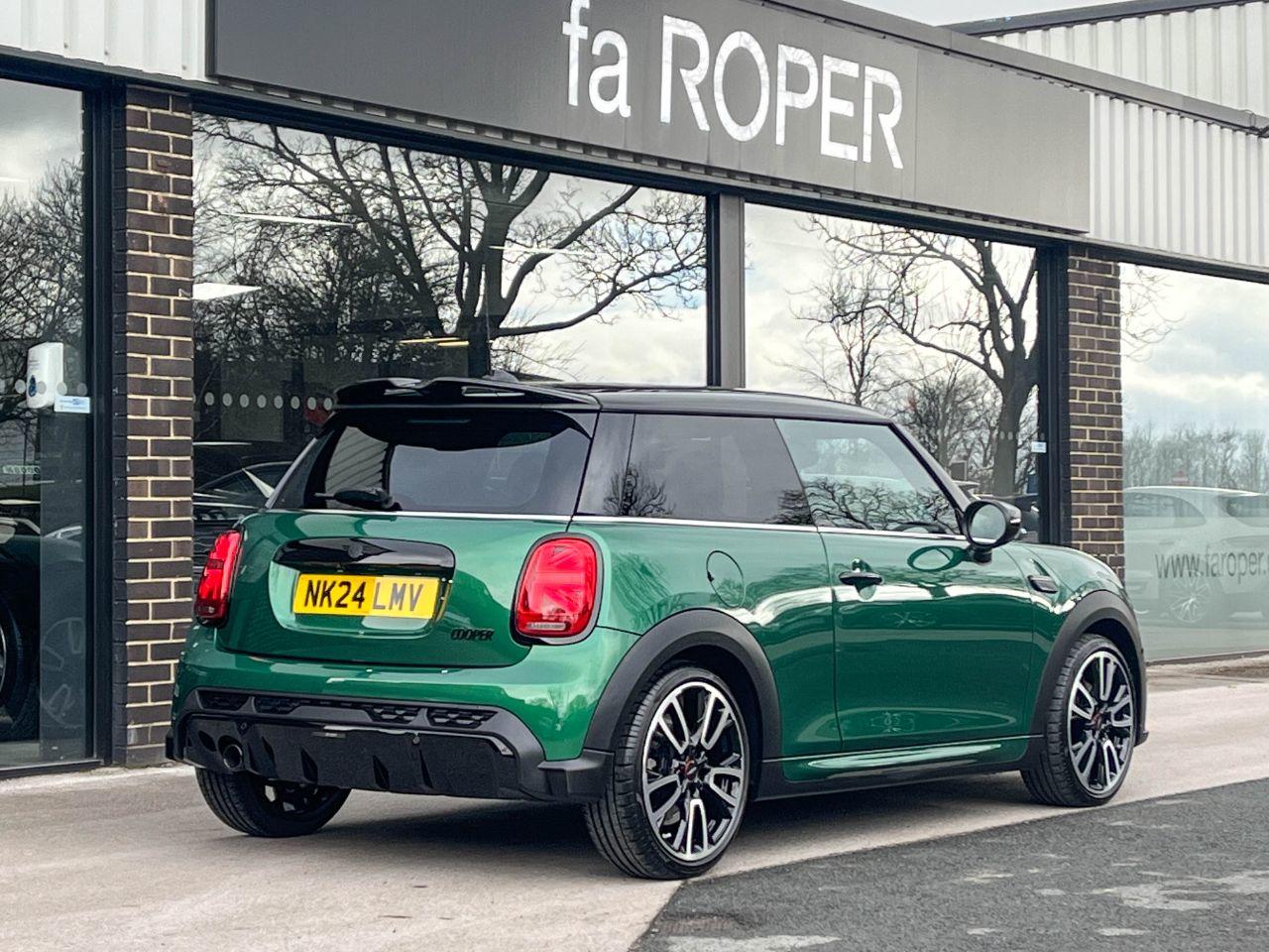 Mini Hatch 1.5 Cooper Sport LCI 3 door Auto 136ps Hatchback Petrol British Racing Green Iv Metallic