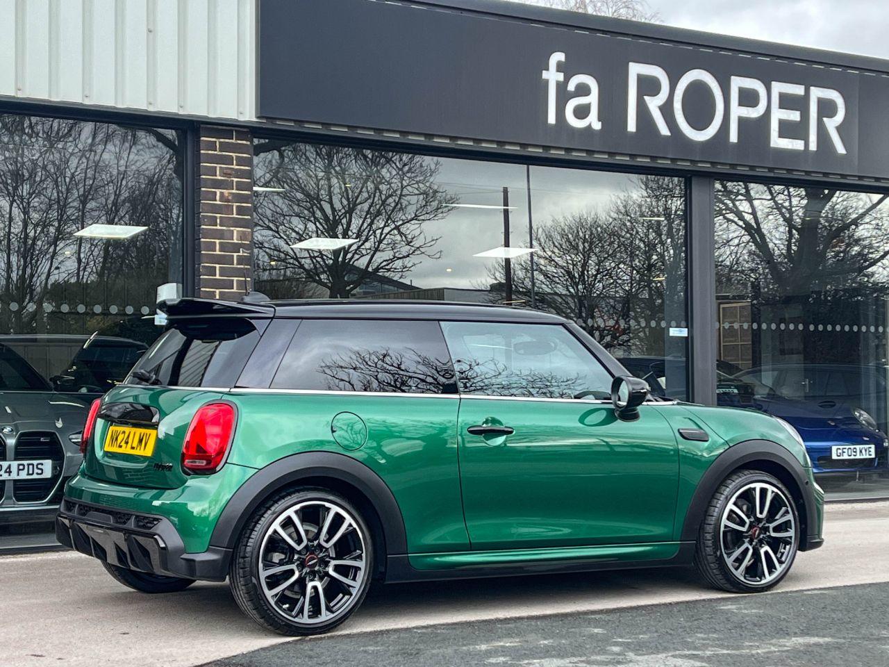 Mini Hatch 1.5 Cooper Sport LCI 3 door Auto 136ps Hatchback Petrol British Racing Green Iv Metallic