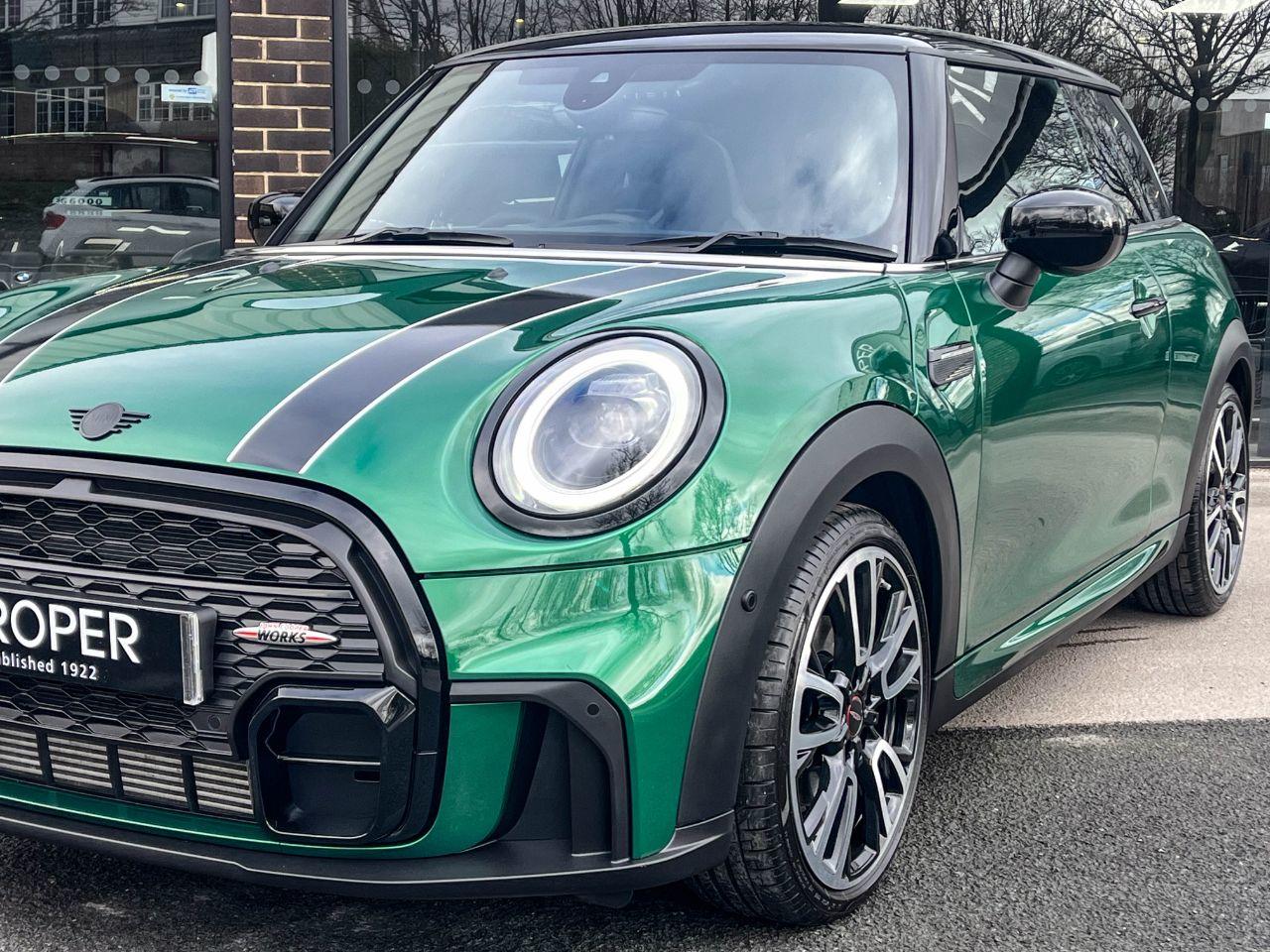 Mini Hatch 1.5 Cooper Sport LCI 3 door Auto 136ps Hatchback Petrol British Racing Green Iv Metallic