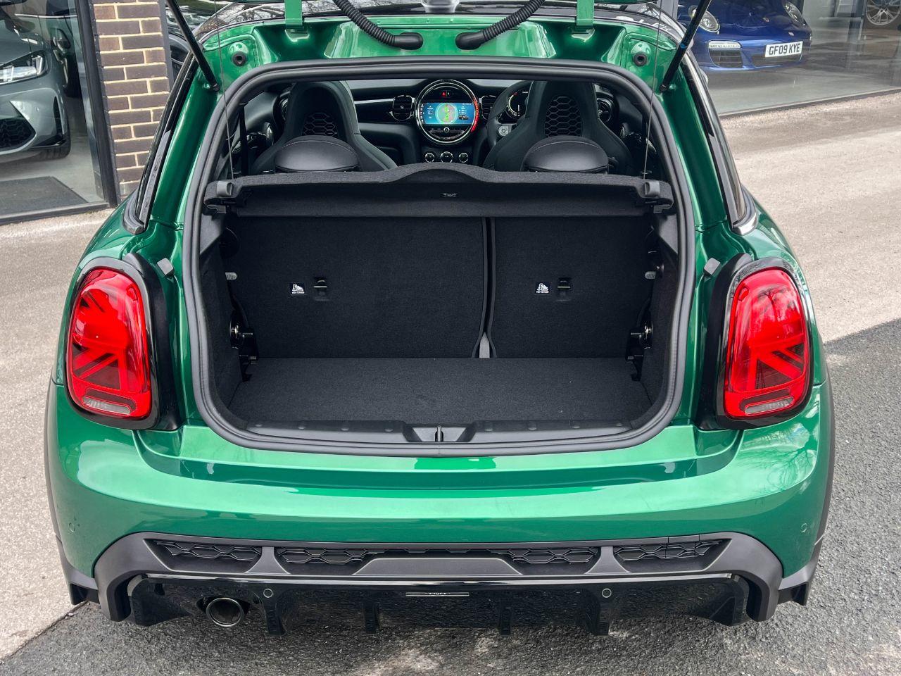 Mini Hatch 1.5 Cooper Sport LCI 3 door Auto 136ps Hatchback Petrol British Racing Green Iv Metallic