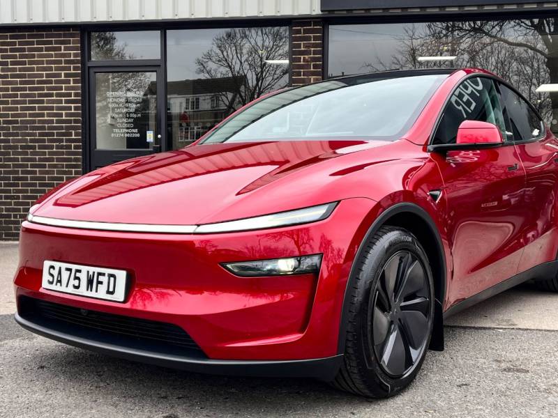 Tesla Model Y   Registered:2025(75)