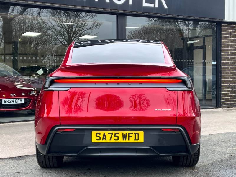 Tesla Model Y   Registered:2025(75)